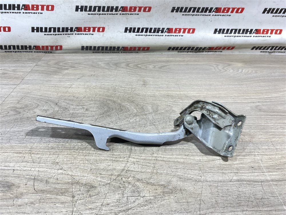 Петля капота, 2000 рублей, Севастополь