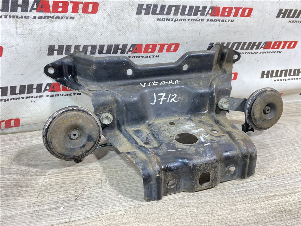 Кронштейн замка капота, 1000 рублей, Севастополь