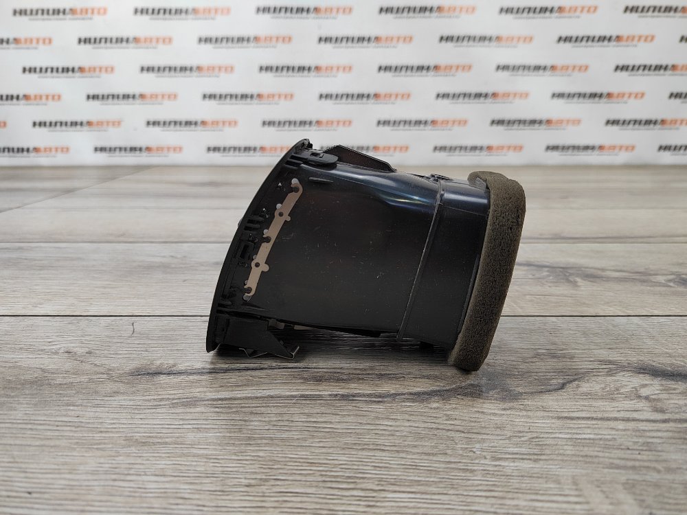 Дефлектор в торпедо, 1000 рублей, Москва