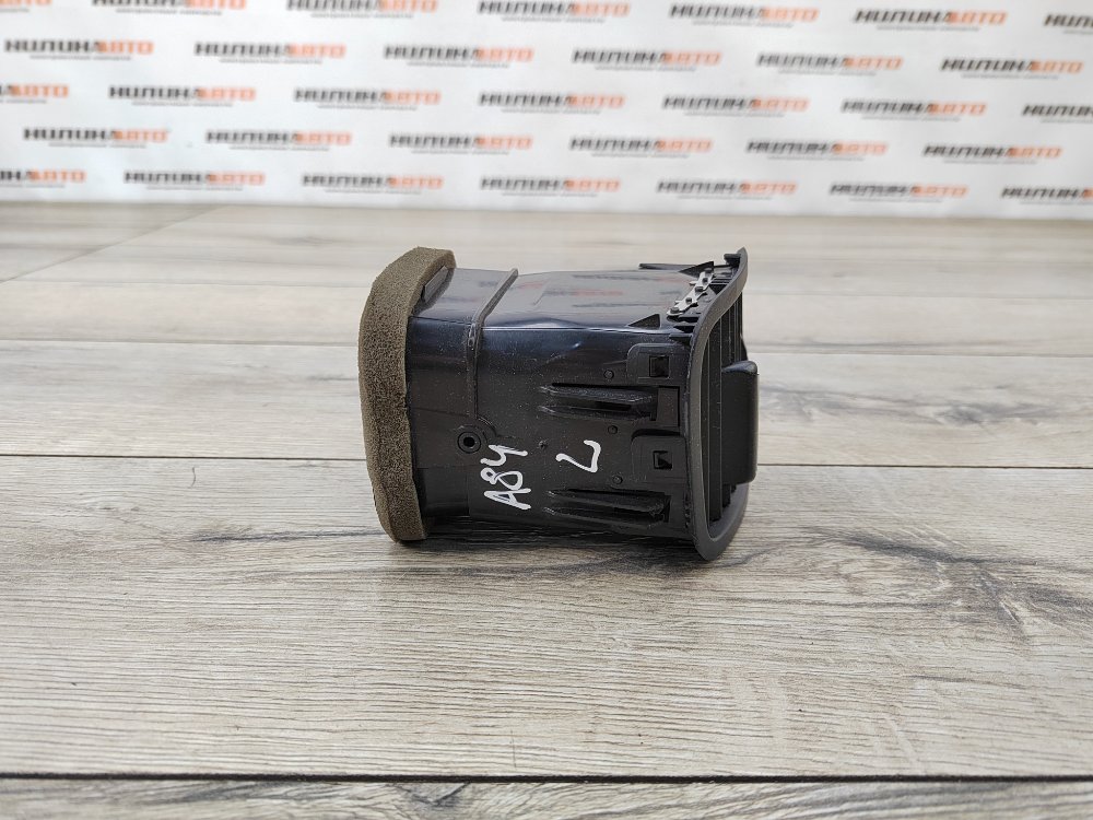 Дефлектор в торпедо, 1000 рублей, Москва