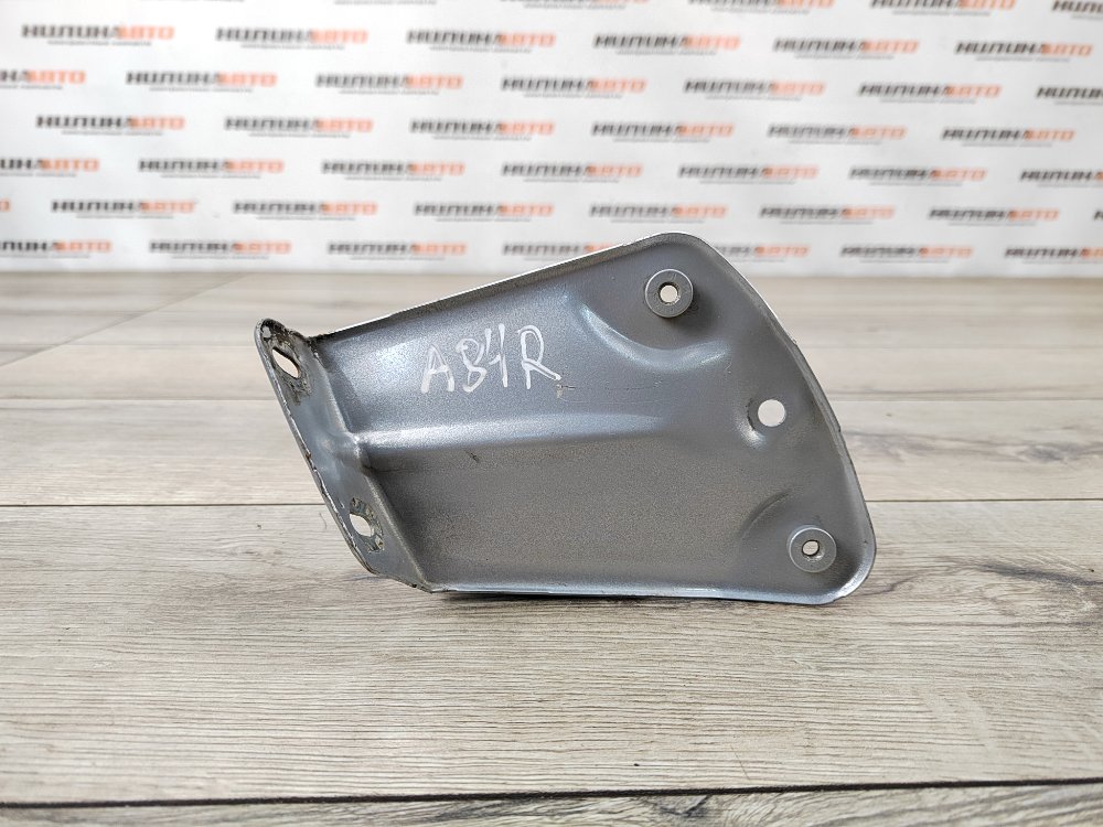 Кронштейн крыла, 1000 рублей, Москва