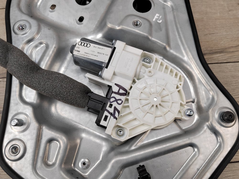 Стеклоподъемник, 2000 рублей, Москва