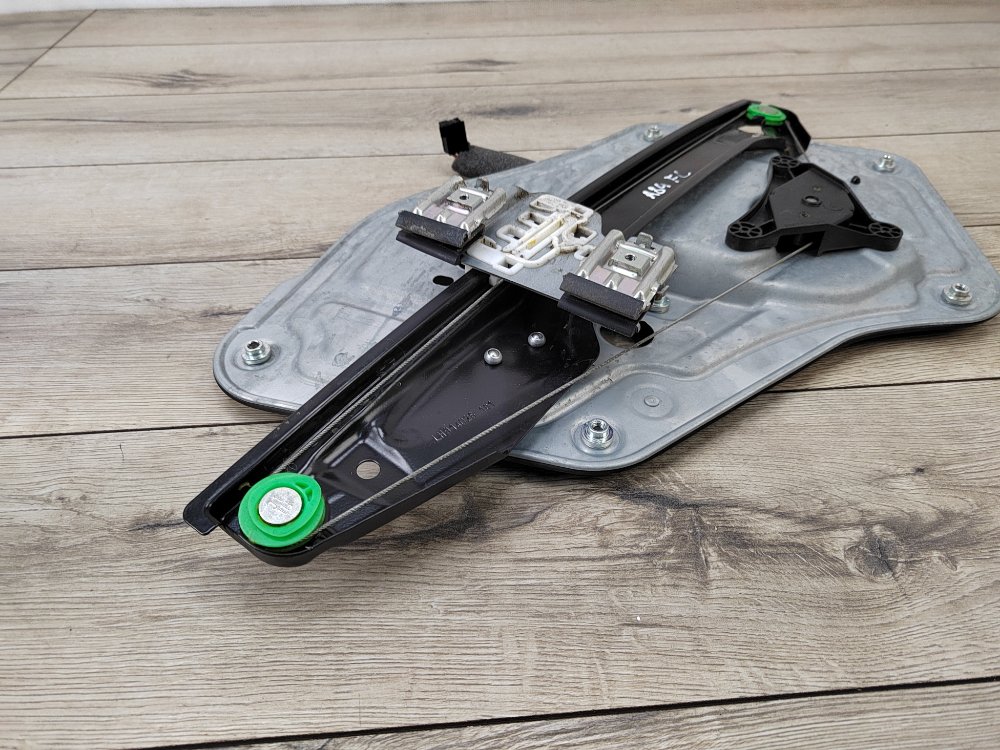 Стеклоподъемник, 2000 рублей, Москва