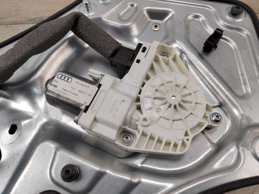 Стеклоподъемник, 1400 рублей, Москва