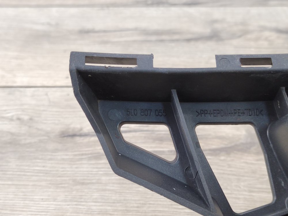 Кронштейн бампера, 1400 рублей, Москва