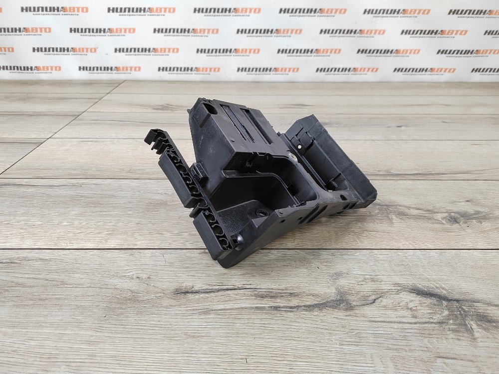 Кронштейн блока предохранителей, 500 рублей, Москва