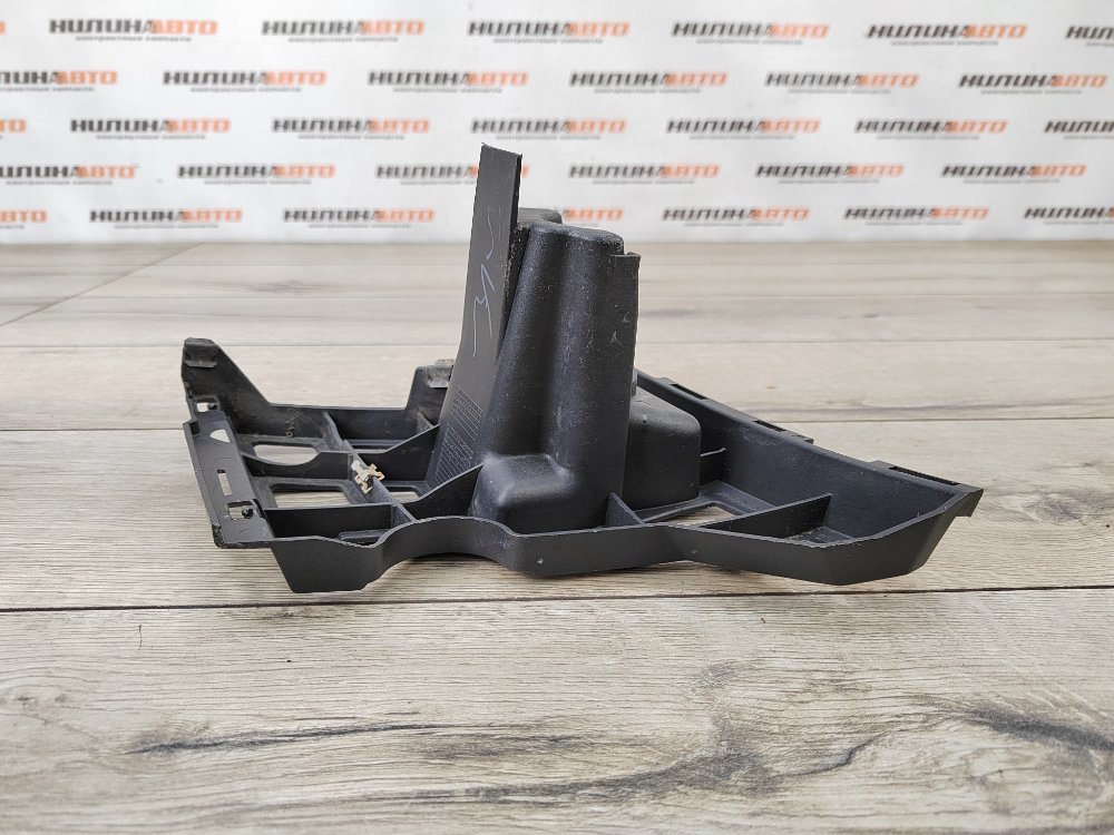 Кронштейн бампера, 1400 рублей, Москва