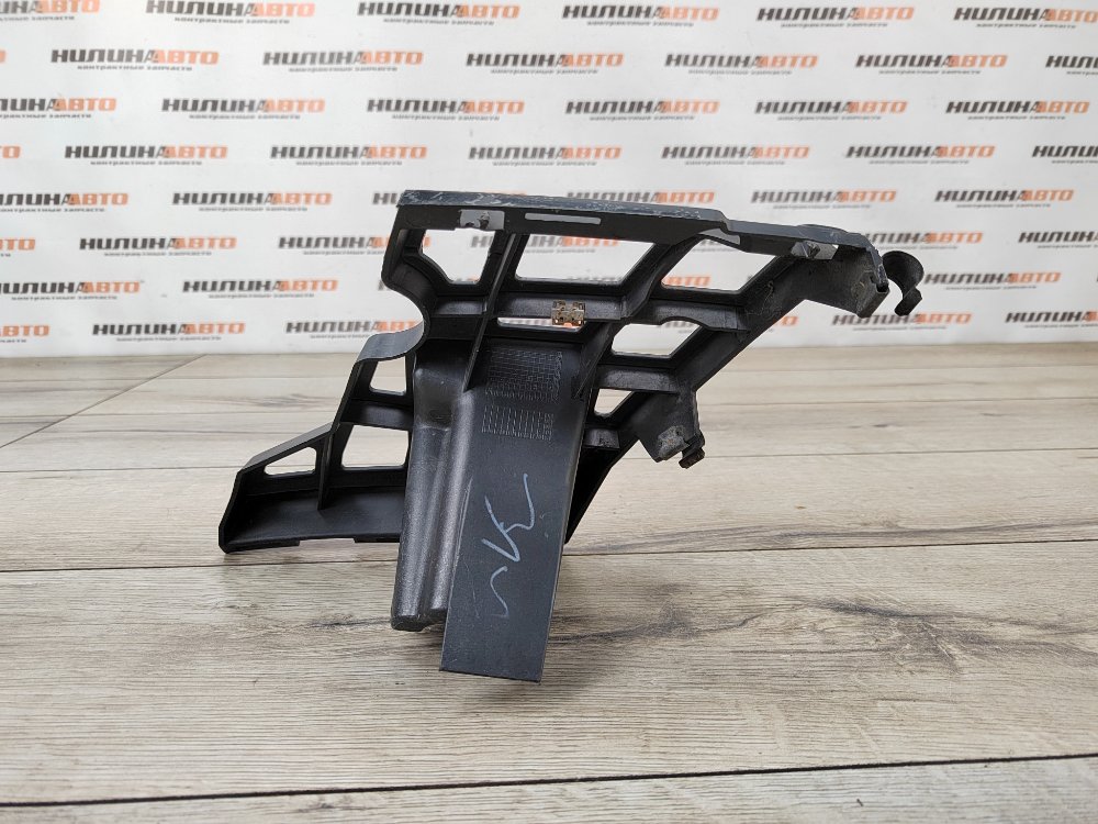 Кронштейн бампера, 1400 рублей, Москва