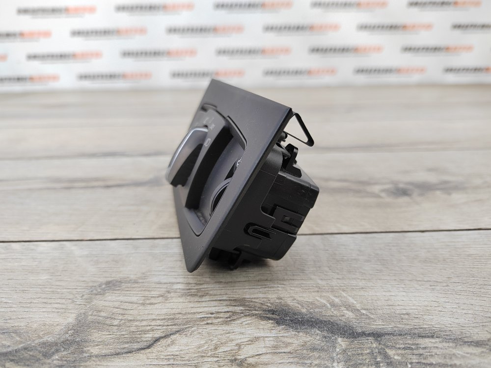 Блок управления светом, 1000 рублей, Москва