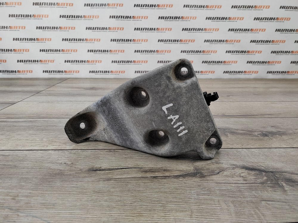 Кронштейн двигателя, 1300 рублей, Москва