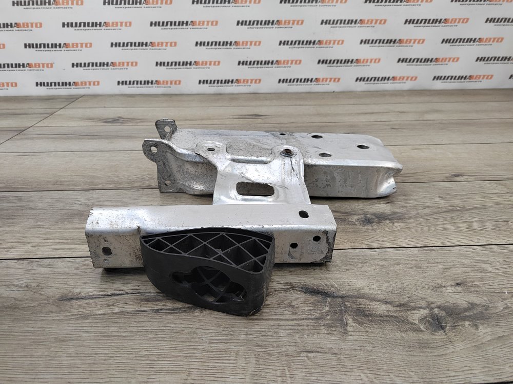 Кронштейн усилителя бампера, 4500 рублей, Москва