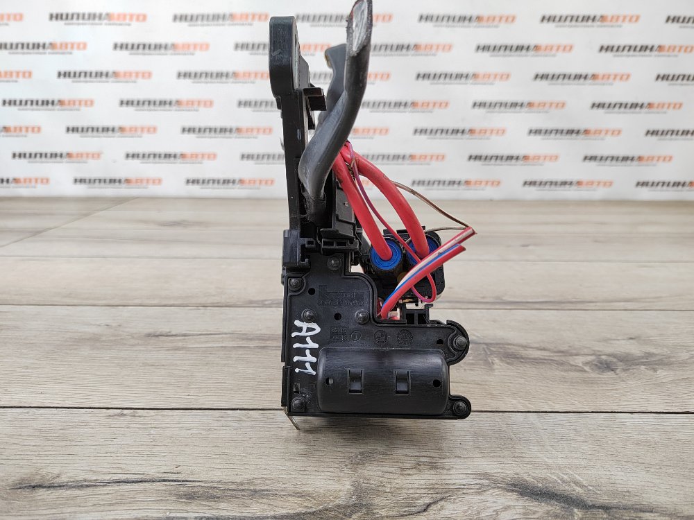 Блок предохранителей под капот, 2000 рублей, Москва