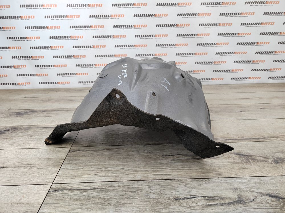 Подкрылок, 2500 рублей, Москва