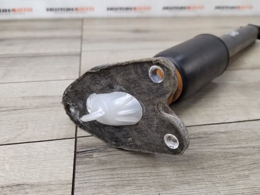 Амортизатор, 2700 рублей, Москва