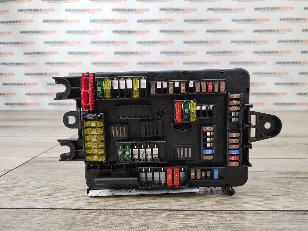 Блок предохранителей в багажник, 2000 рублей, Москва