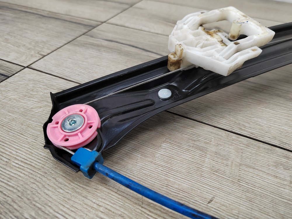 Стеклоподъемник, 1600 рублей, Москва