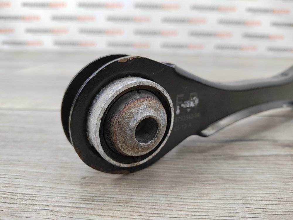 Рычаг задней подвески верхний, 1000 рублей, Москва