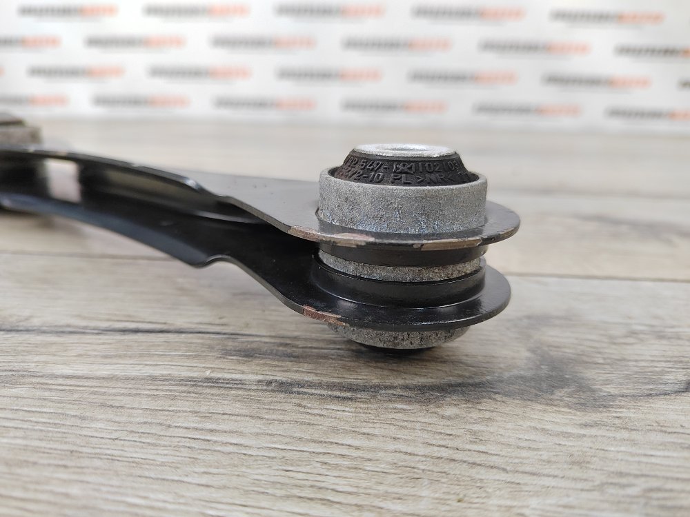 Рычаг задней подвески верхний, 1000 рублей, Москва