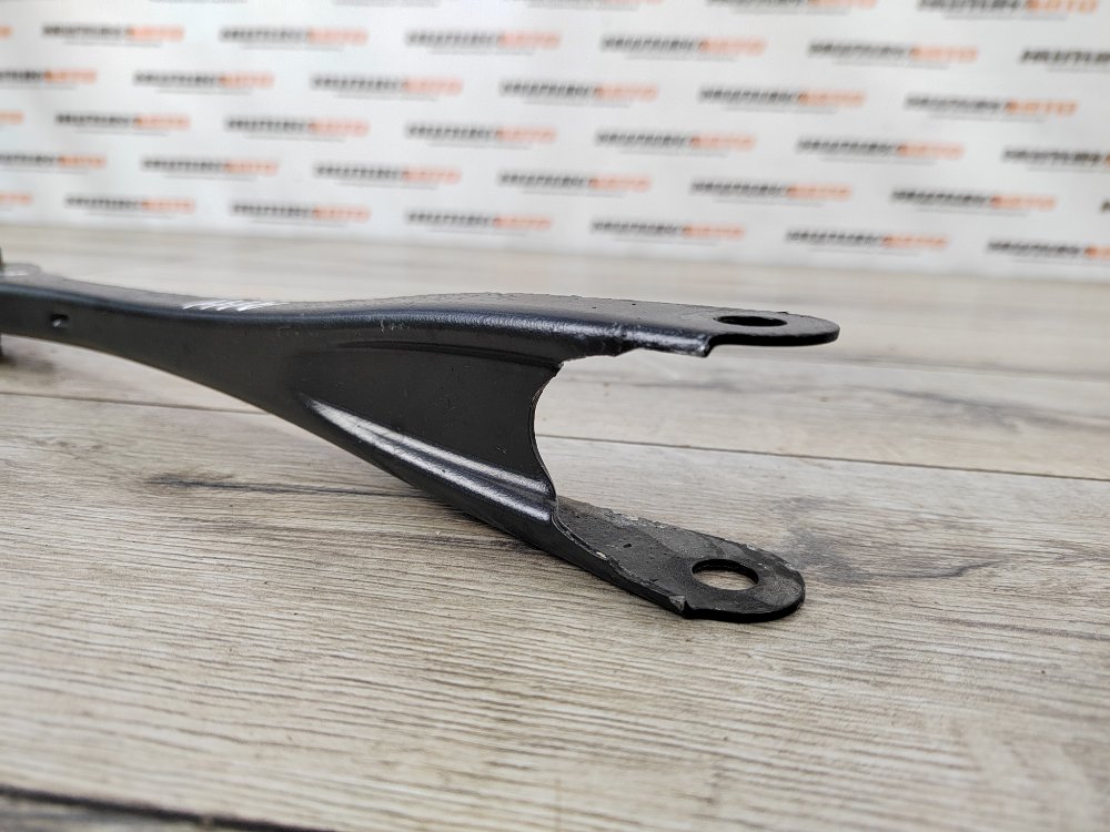 Рычаг продольный, 1000 рублей, Москва