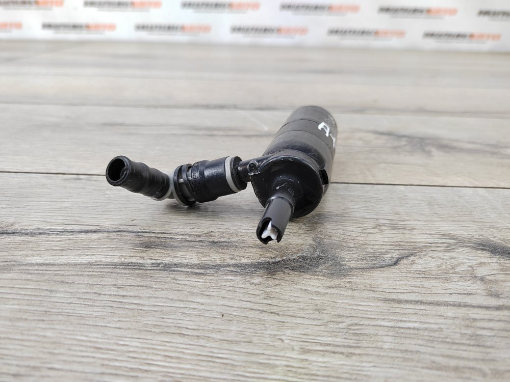 Насос омывателя фар, 1000 рублей, Москва