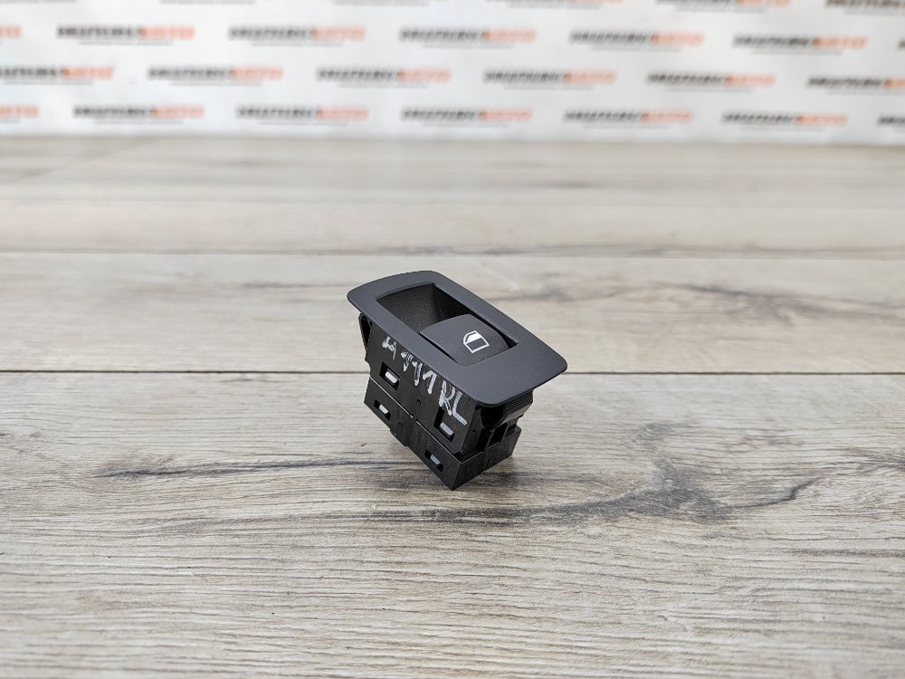 Кнопка стеклоподъемника, 200 рублей, Москва