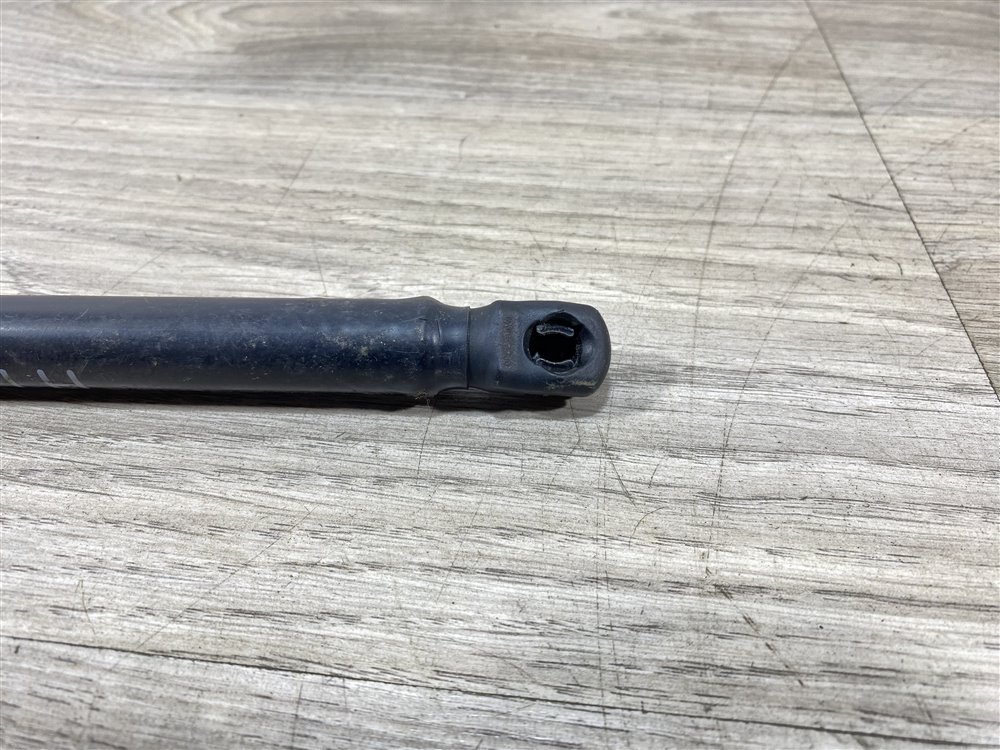 Амортизатор крышки багажника, 400 рублей, Севастополь