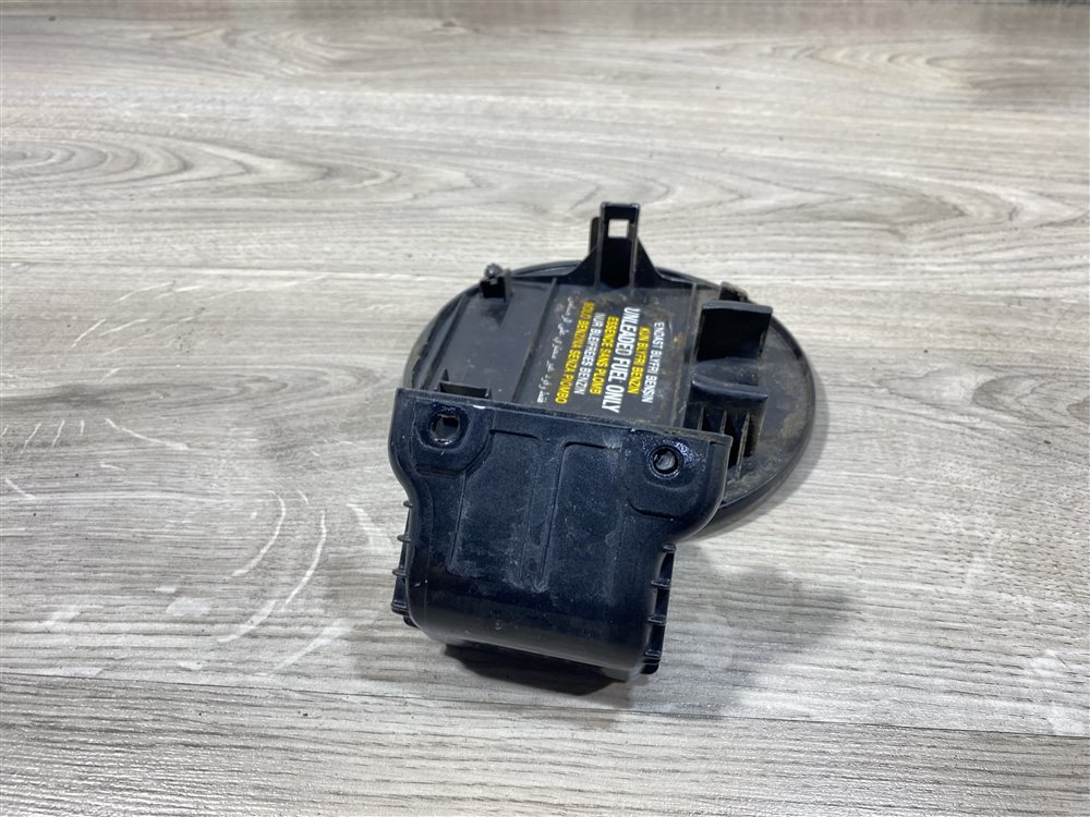 Лючок топливного бака, 500 рублей, Севастополь