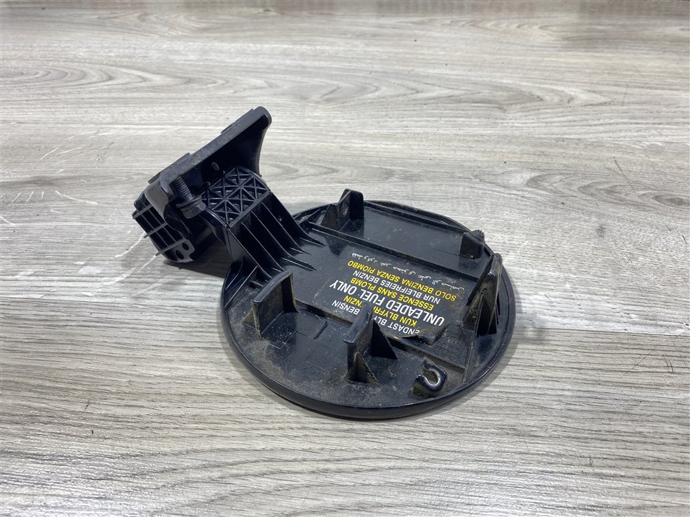 Лючок топливного бака, 500 рублей, Севастополь