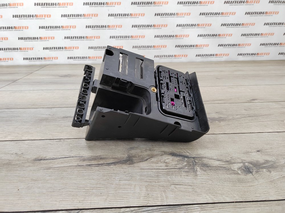 Кронштейн блока предохранителей, 500 рублей, Москва