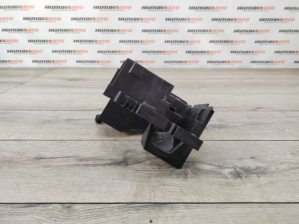 Кронштейн блока предохранителей, 500 рублей, Москва