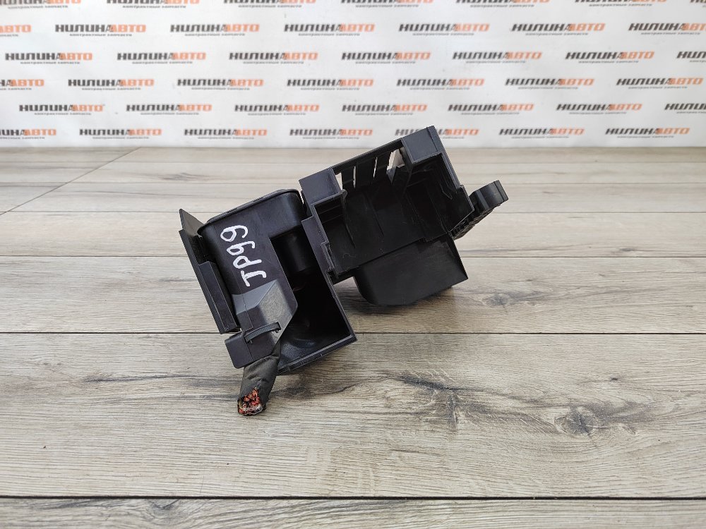 Кронштейн блока предохранителей, 500 рублей, Москва