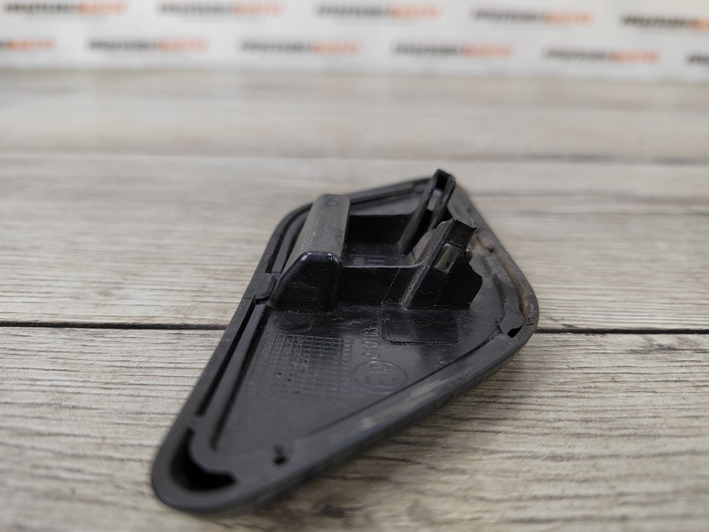 Накладка омывателя фары, 1500 рублей, Москва