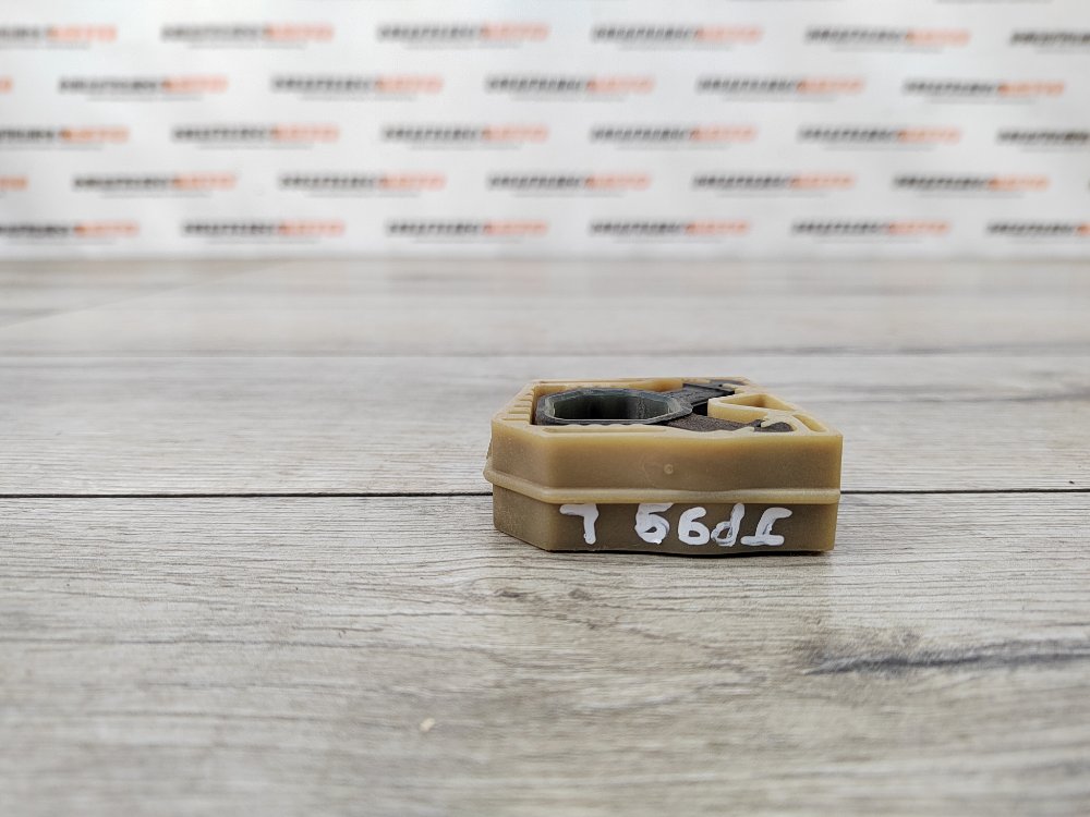 Крепление радиатора, 300 рублей, Москва