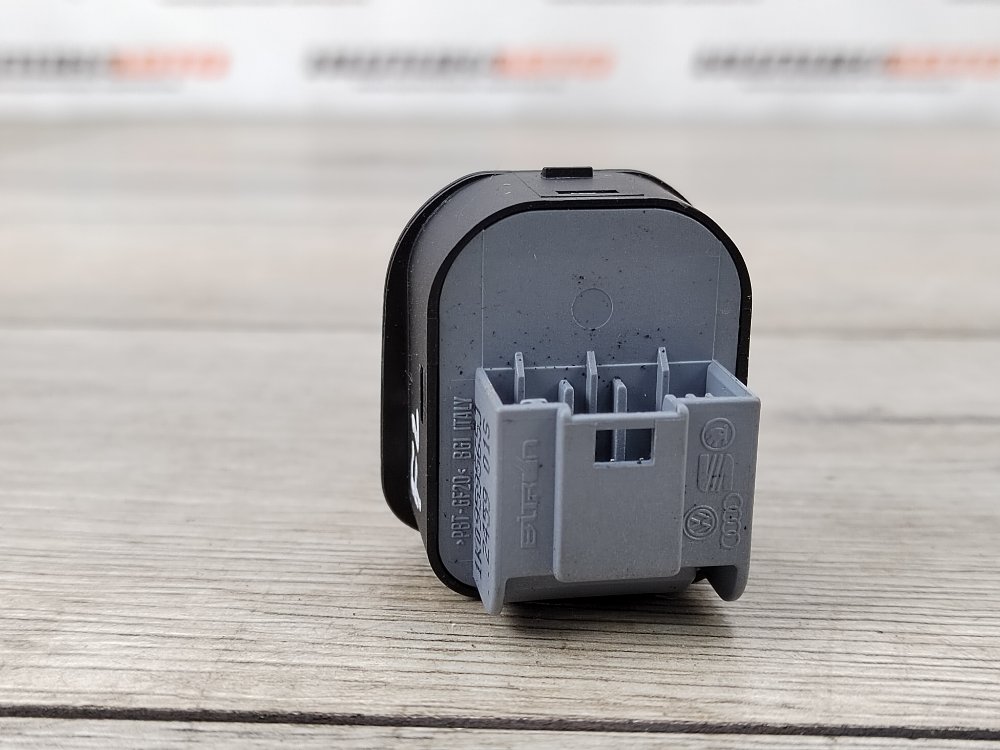 Блок управления зеркалами, 1000 рублей, Москва