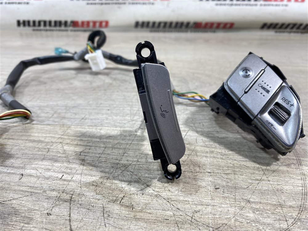 Кнопки на руль, 5000 рублей, Севастополь