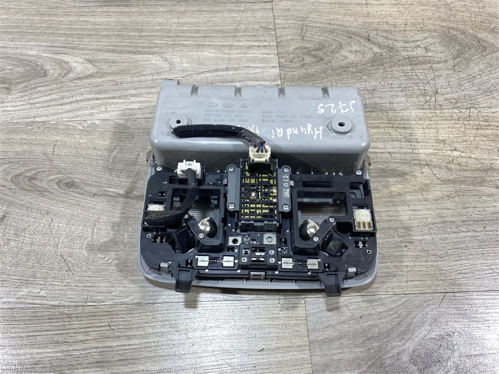 Плафон салона, 2500 рублей, Севастополь