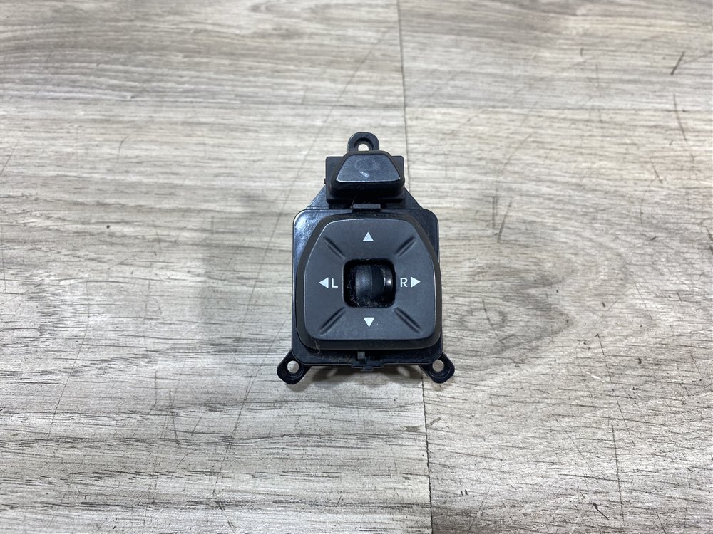 Блок управления зеркалами, 1000 рублей, Севастополь