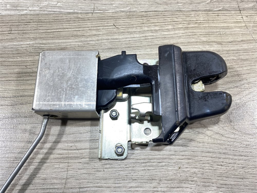 Замок крышки багажника, 1500 рублей, Севастополь