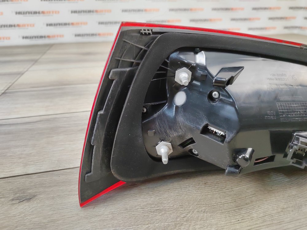 Фонарь в крышку багажника, 19000 рублей, Москва