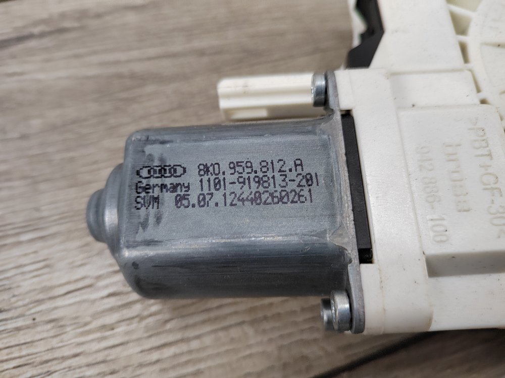 Стеклоподъемник, 1250 рублей, Москва