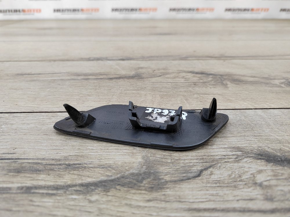 Накладка омывателя фары, 2000 рублей, Москва