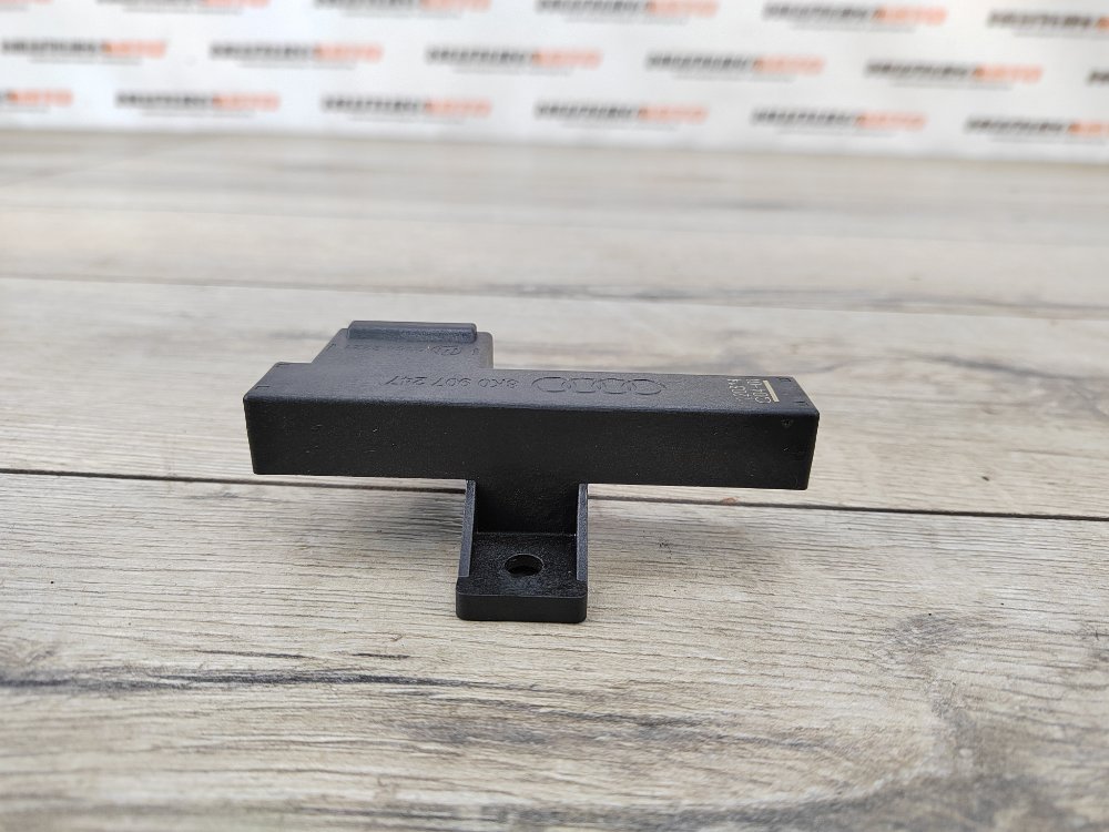 Антенна центрального замка, 300 рублей, Москва