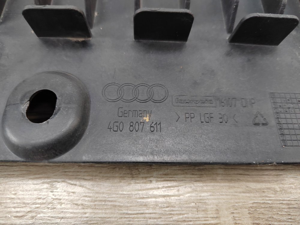 Пыльник бампера, 2700 рублей, Москва