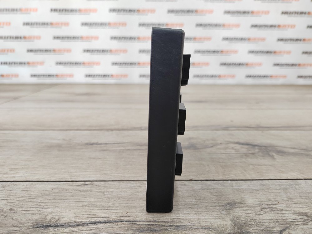 Блок управления бортовой сети, 2500 рублей, Москва