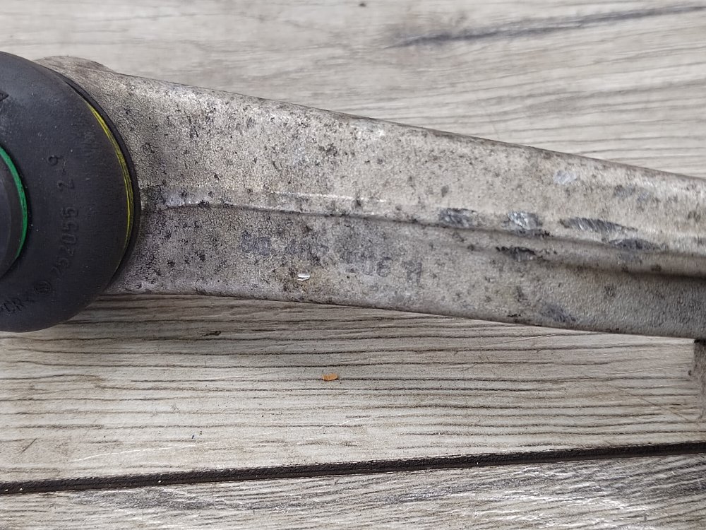 Рычаг передний верхний, 1000 рублей, Москва