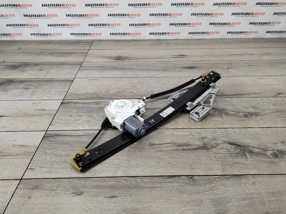 Стеклоподъемник, 1000 рублей, Москва