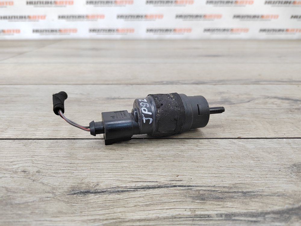 Насос омывателя стекла, 1000 рублей, Москва