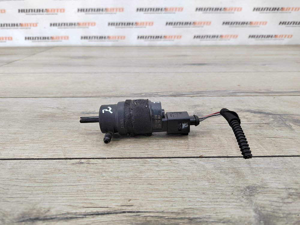 Насос омывателя стекла, 1000 рублей, Москва