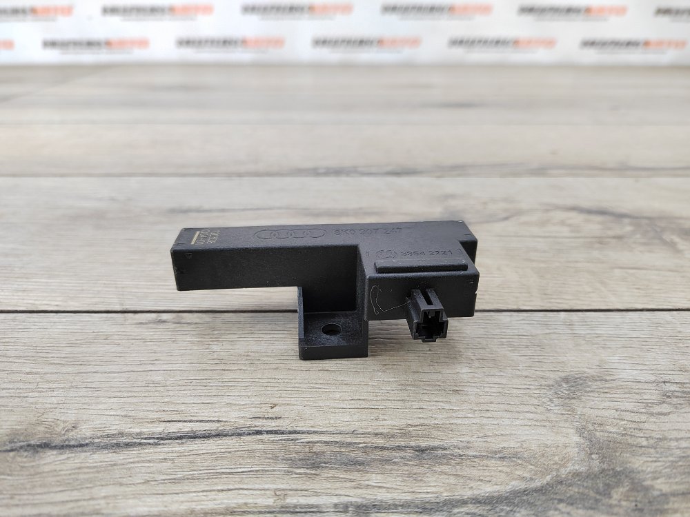 Антенна центрального замка, 300 рублей, Москва