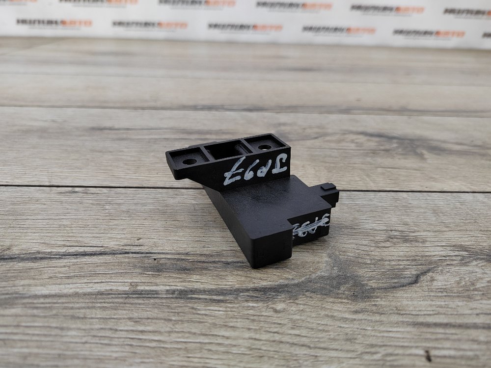 Антенна центрального замка, 300 рублей, Москва